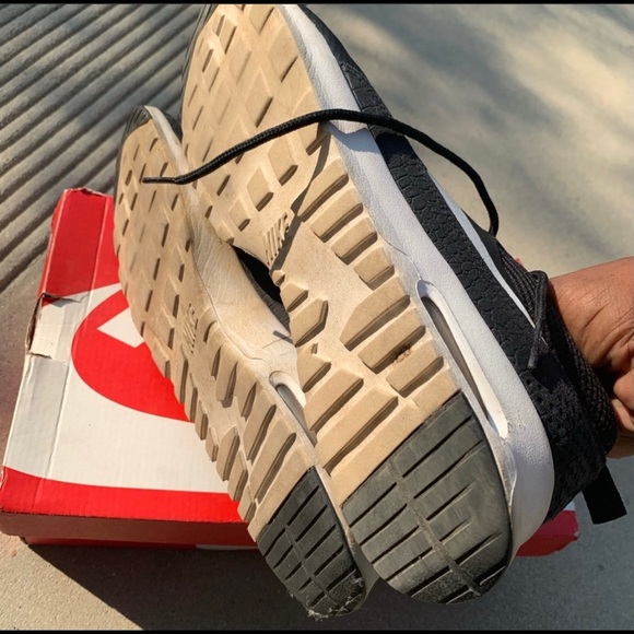 Nike Air Max Thea w/ box - Picture 2 of 6